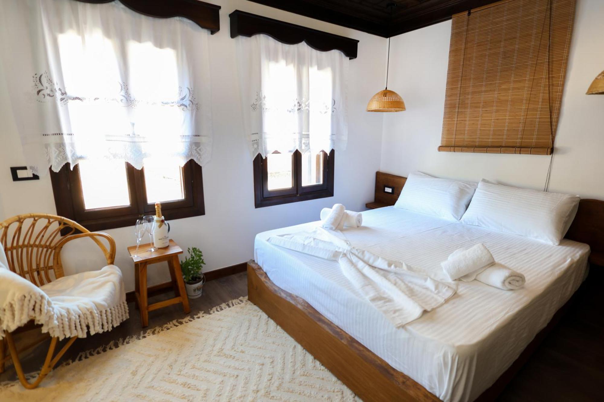 Ador Boutique Hotel Berat Exterior foto