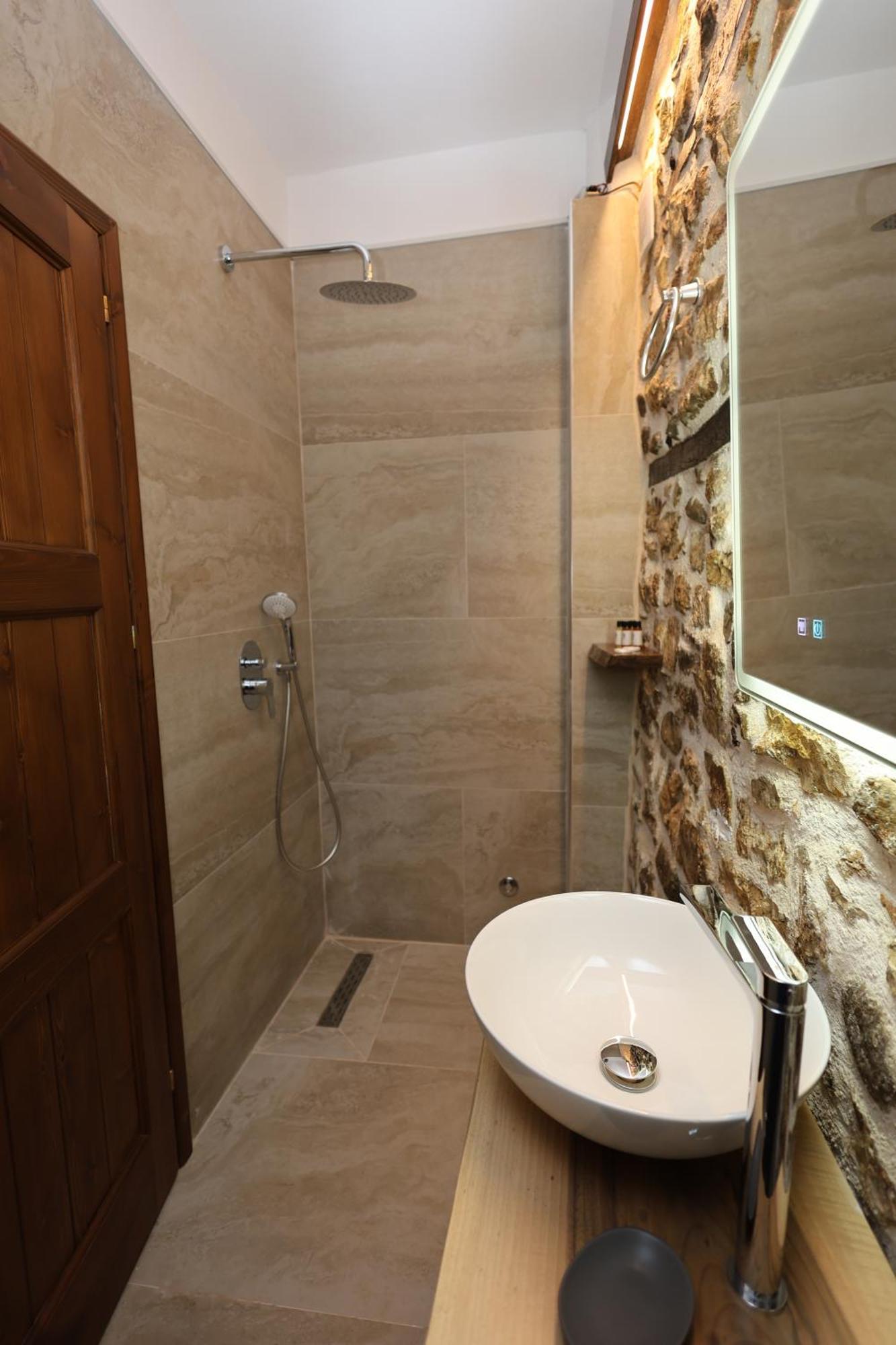 Ador Boutique Hotel Berat Exterior foto
