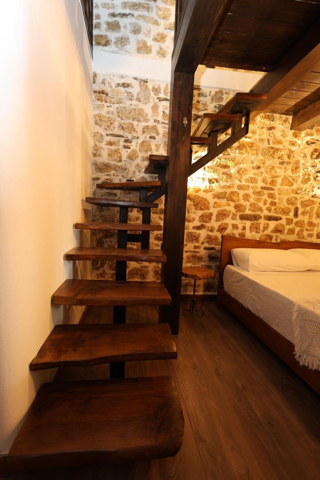Ador Boutique Hotel Berat Exterior foto