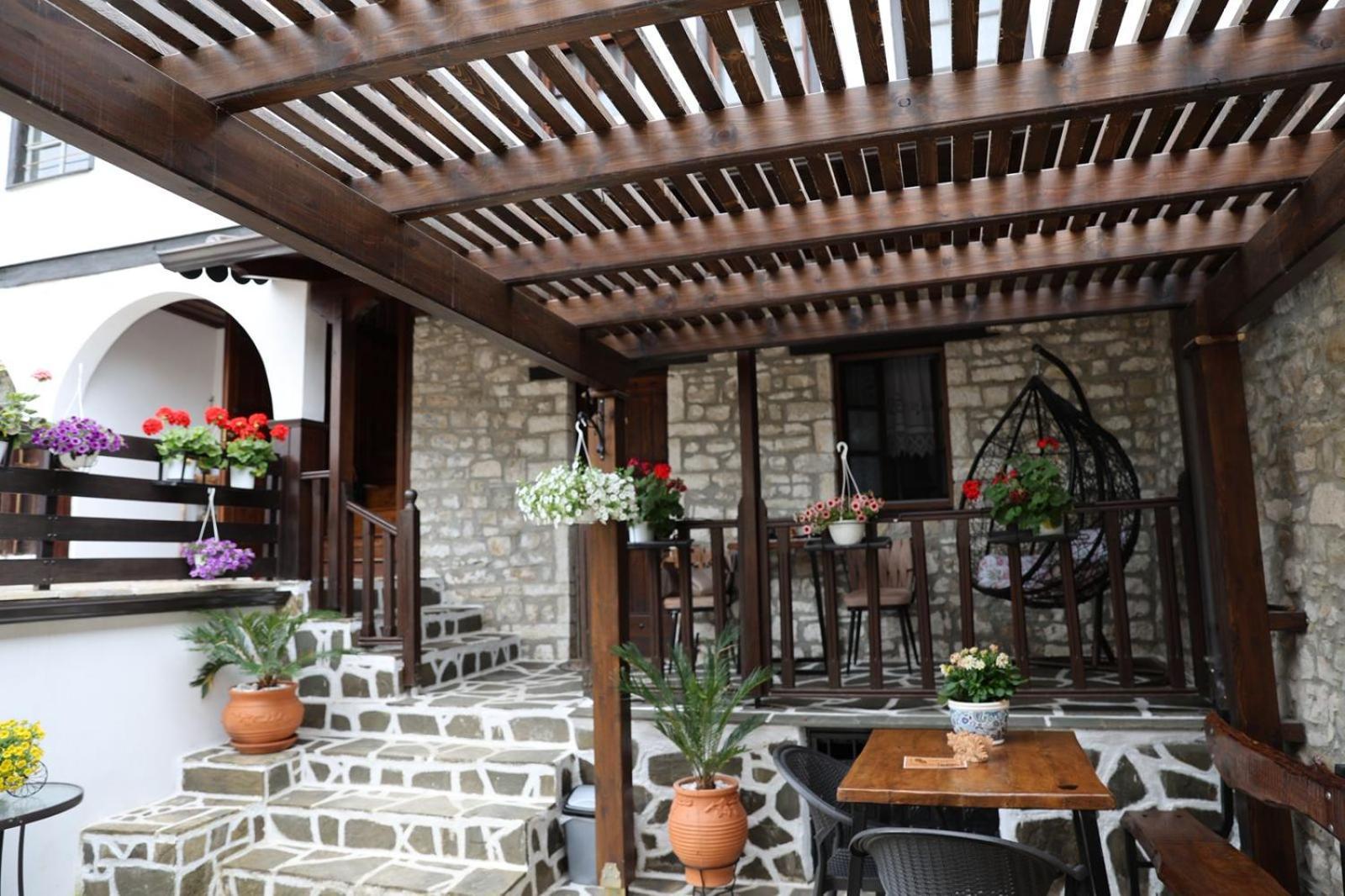 Ador Boutique Hotel Berat Exterior foto